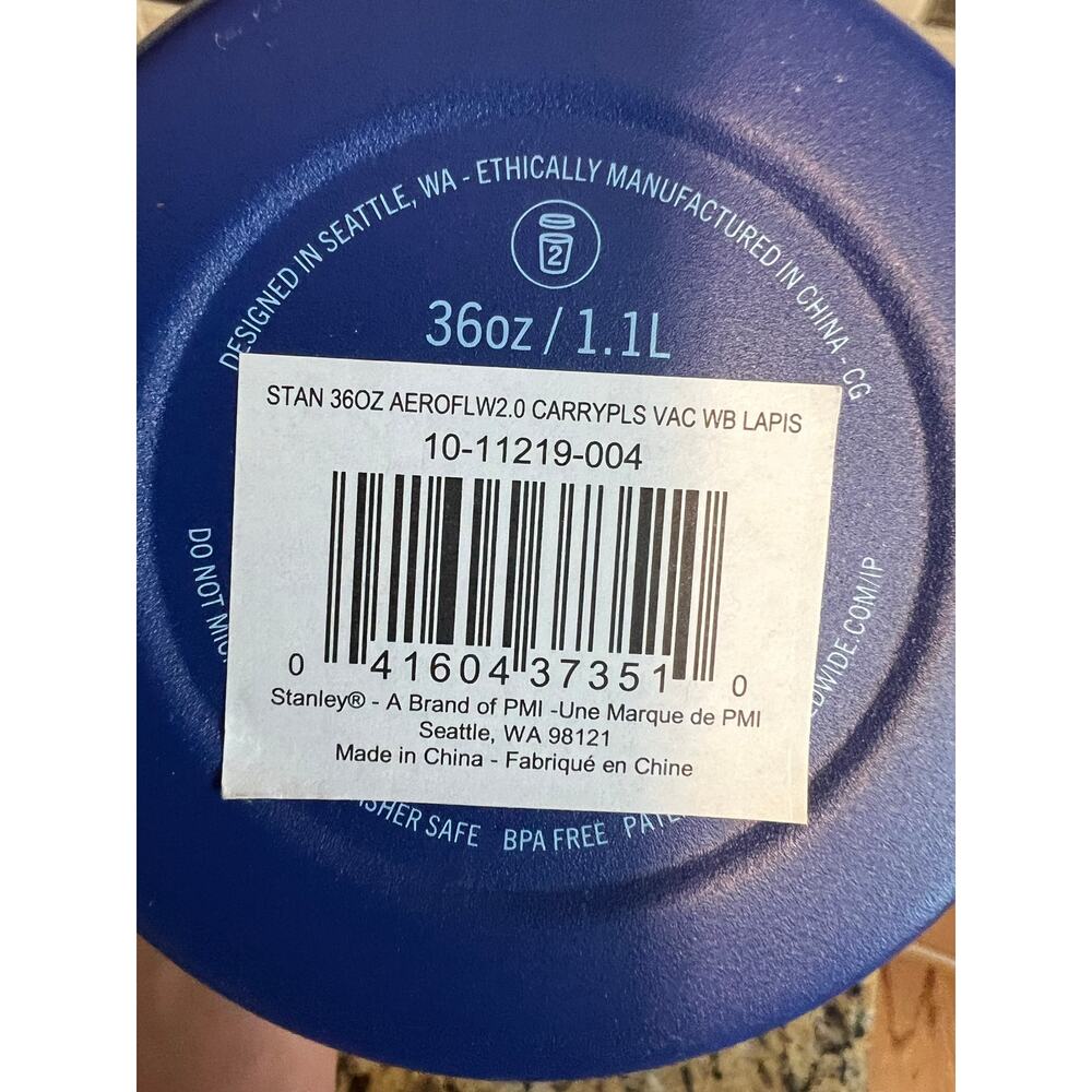 NWT Stanley Iceflow Bottle - 36oz - Picture 5 of 6